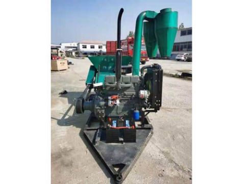 點(diǎn)擊查看詳細(xì)信息<br>標(biāo)題：飼料粉碎機(jī) 閱讀次數(shù)：2018