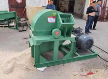 點(diǎn)擊查看詳細(xì)信息<br>標(biāo)題：木材粉碎機(jī) 閱讀次數(shù)：2211